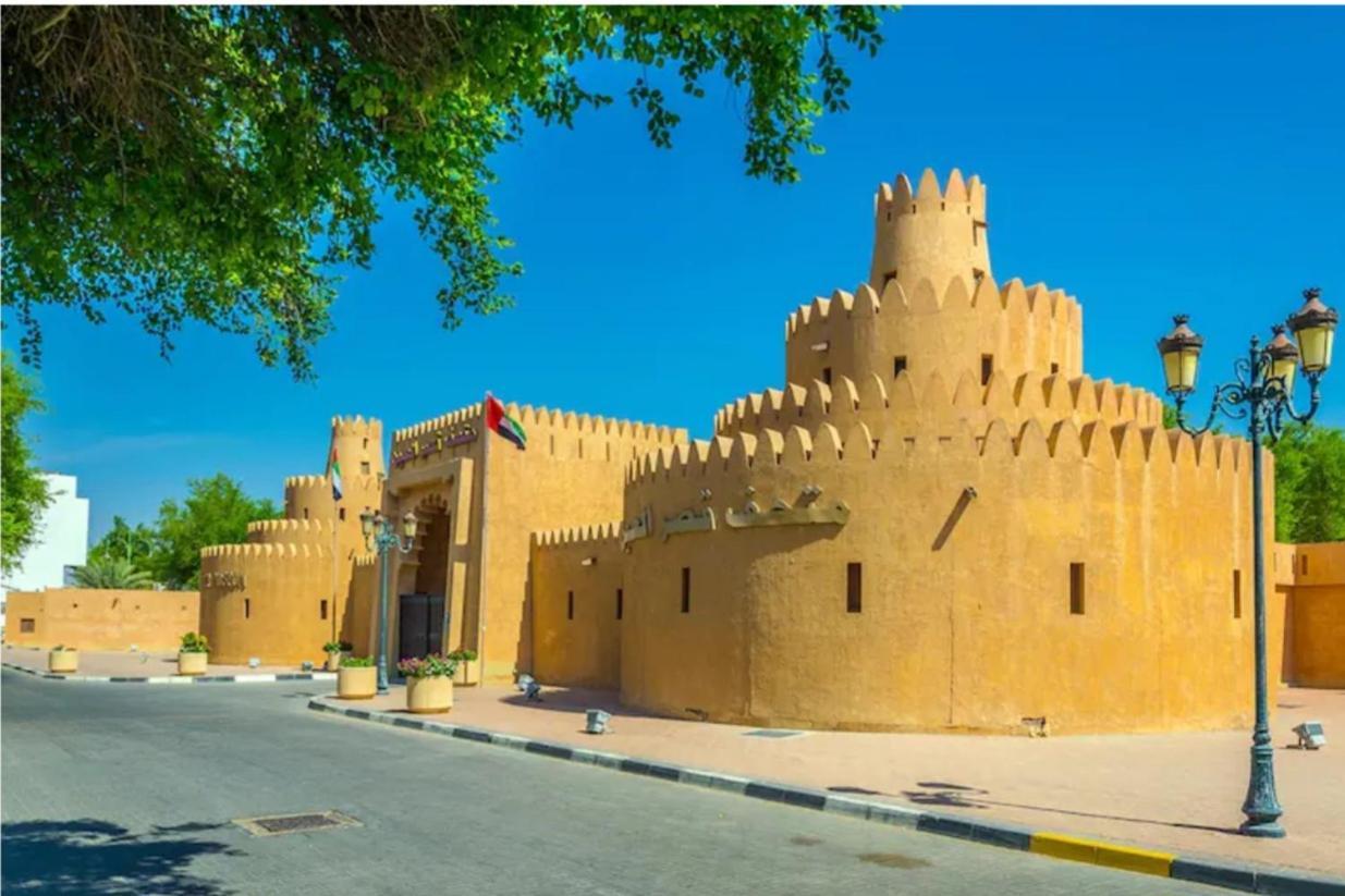 Corniche Street - New Suave