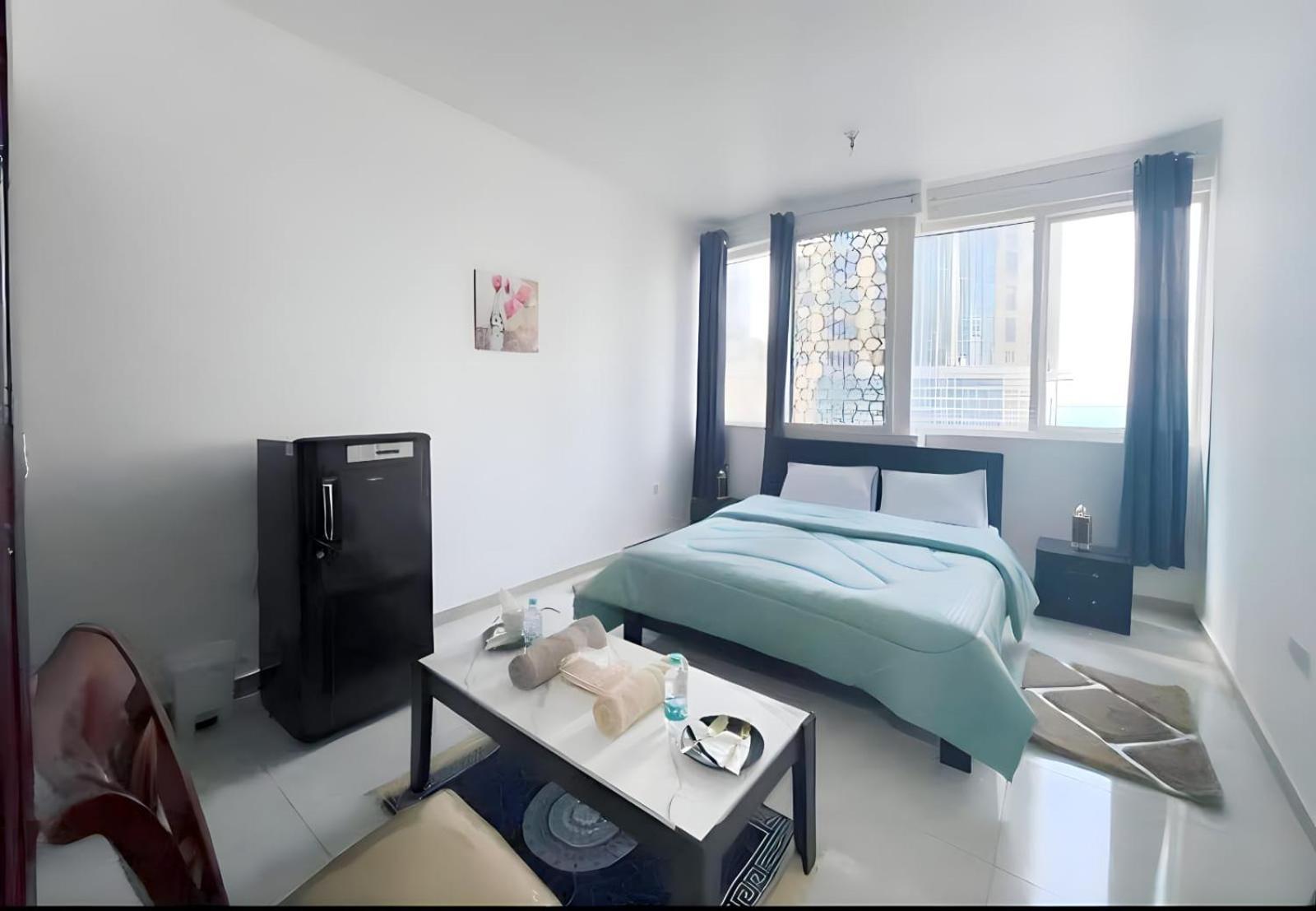Corniche Street - New Suave Abu Dhabi