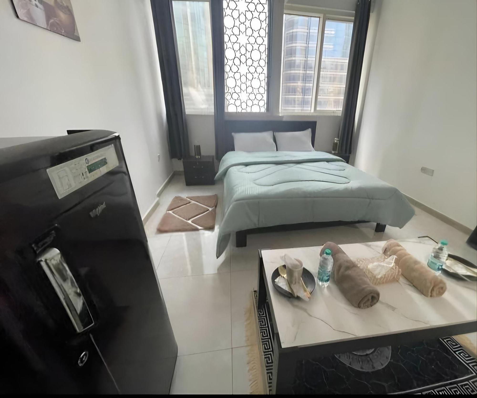 Corniche Street - New Suave * Abu Dhabi